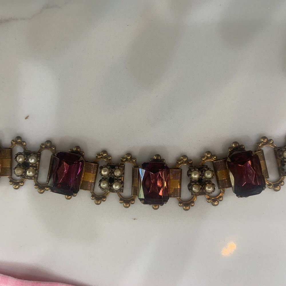 Lovely vintage Amethyst pearl seed bracelet. Probably from 50s.  2 pearl seeds m